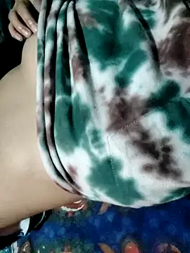 Snapshot of pihu099 chatting on 12-17-25, 11:33 pihu099 online show from 12-17-25, 11:33