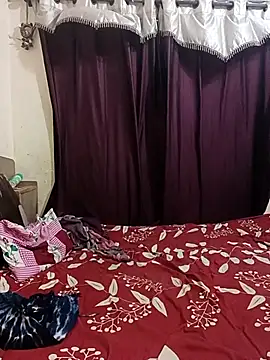 MEERAcle online show from 03-24-26, 03:39