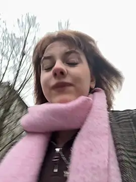 Snapshot of Only_April chatting on 10-31-25, 06:03 Only April online show from 10-31-25, 06:03