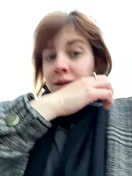 Snapshot of Only_April chatting on 11-14-25, 11:31 Only April online show from 11-14-25, 11:31