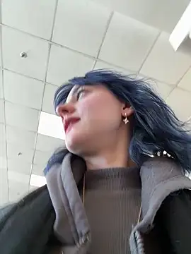 Only April online show from 04-11-26, 07:45