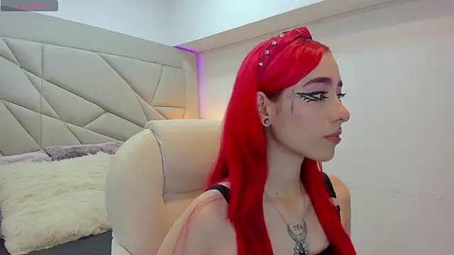 Snapshot of persefone_333 chatting on 09-10-25, 07:58 persefone 333 online show from 09-10-25, 07:58