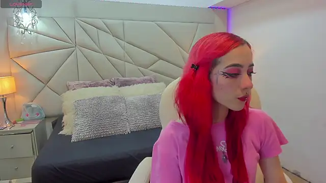 Snapshot of persefone_333 chatting on 10-04-25, 07:56 persefone 333 online show from 10-04-25, 07:56