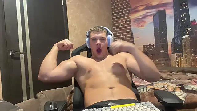 MusclePhantom online show from 10-23-25, 08:18