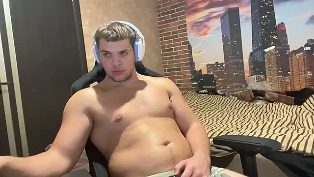 MusclePhantom online show from 11-10-25, 09:36