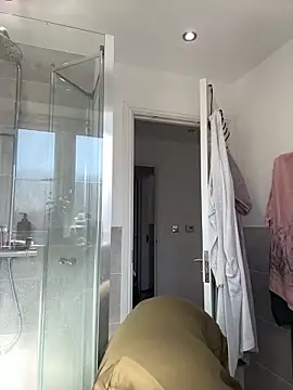 BELLABLACKXUK online show from 04-07-26, 09:43