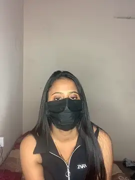 Snapshot of Priya_baby0 chatting on 12-17-25, 05:19 Priya baby0 online show from 12-17-25, 05:19