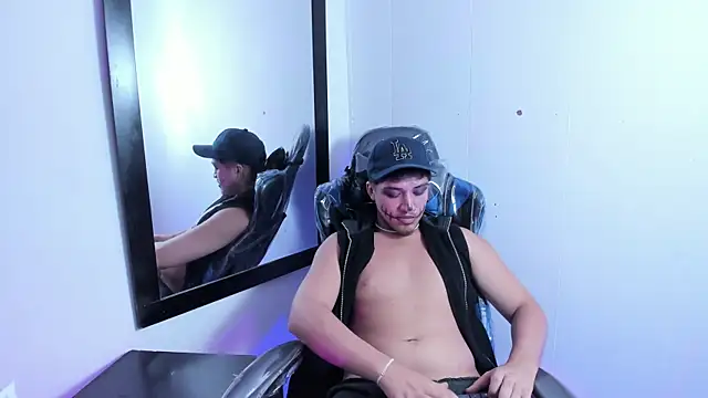 juanmechanic  online show from 10-10-25, 06:01