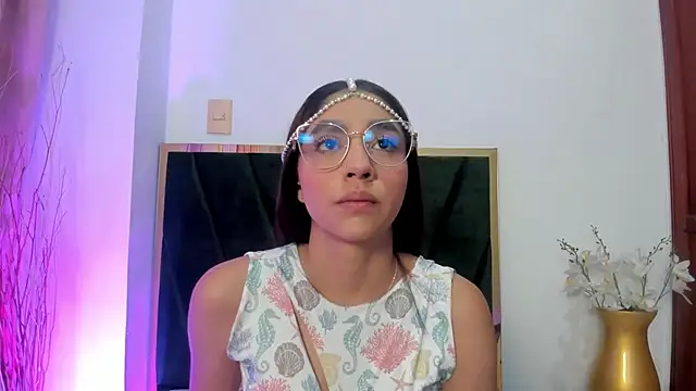 IvyJhons online show from 10-15-25, 11:43