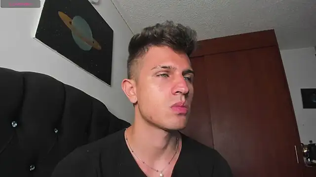 Snapshot of kevin_ahss chatting on 02-13-26, 11:34 kevin ahss online show from 02-13-26, 11:34