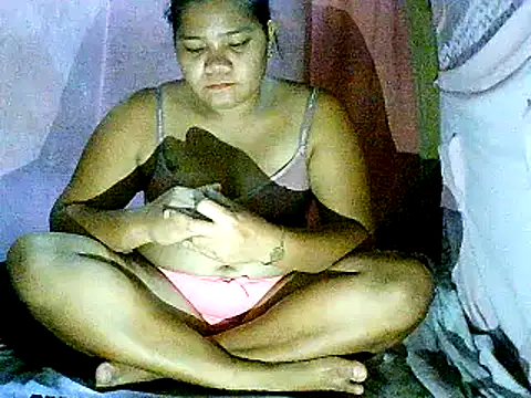 Snapshot of hotmom_carcar chatting on 01-06-26, 02:43 hotmom carcar online show from 01-06-26, 02:43