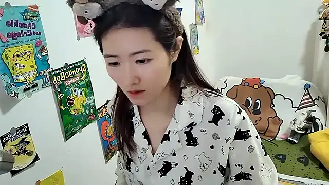 Moonlight-23 online show from 09-25-25, 02:32