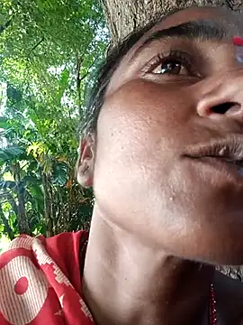 Snapshot of Sapna_hotA chatting on 09-18-25, 09:33 Sapna hotA online show from 09-18-25, 09:33