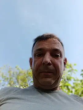 Snapshot of krolik1925 chatting on 07-22-26, 03:59 krolik1925 online show from 07-22-26, 03:59
