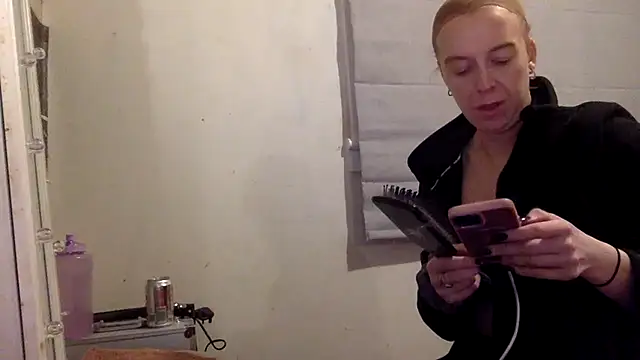 Bellababexox online show from 04-21-26, 01:42