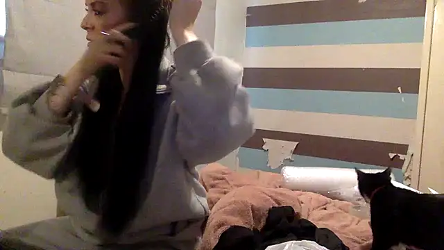 Snapshot of Bellababexox chatting on 06-19-26, 02:54 Bellababexox online show from 06-19-26, 02:54