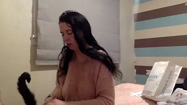 Snapshot of Bellababexox chatting on 07-20-26, 04:05 Bellababexox online show from 07-20-26, 04:05