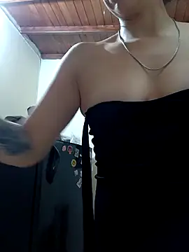 Snapshot of MistressEvangelinemourne chatting on 12-19-25, 09:33 MistressEvangelinemourne online show from 12-19-25, 09:33