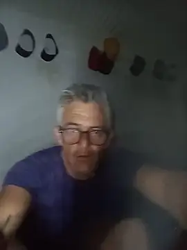 Snapshot of CPTCOCK chatting on 11-25-25, 11:05 CPTCOCK online show from 11-25-25, 11:05