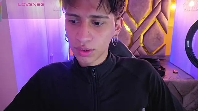 Snapshot of Dom_venena chatting on 11-29-25, 07:50 Dom venena online show from 11-29-25, 07:50