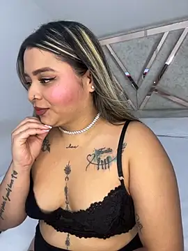 ashley-swift- online show from 10-23-25, 04:34