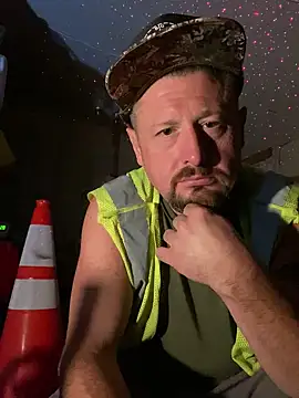 DAZZZ7878 online show from 10-08-25, 09:40