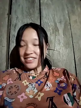 MuiNay online show from 10-25-25, 01:07