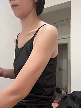 crhong666 online show from 09-18-25, 01:40