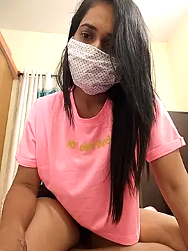 Curvyqueenz online show from 09-18-25, 06:10