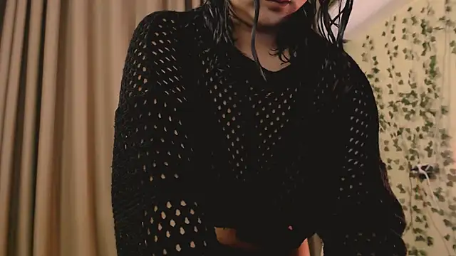 Snapshot of HoneyBroownie chatting on 11-17-25, 10:04 HoneyBroownie online show from 11-17-25, 10:04