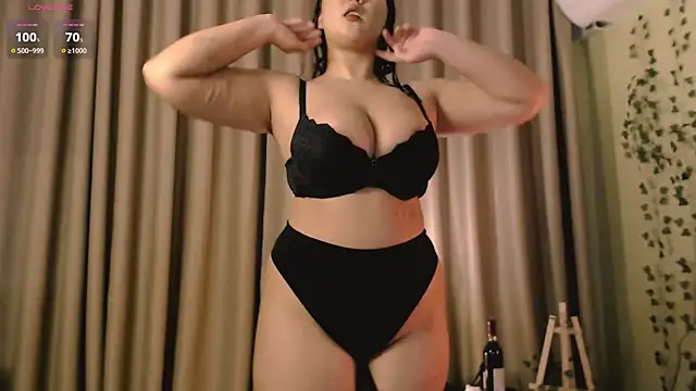 Snapshot of HoneyBroownie chatting on 12-01-25, 10:53 HoneyBroownie online show from 12-01-25, 10:53