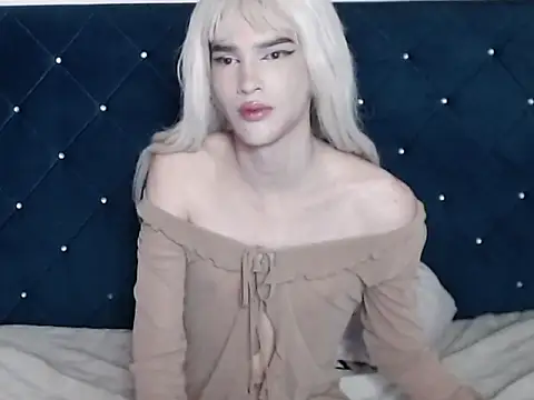 Snapshot of juunsora chatting on 12-02-25, 03:23 juunsora online show from 12-02-25, 03:23