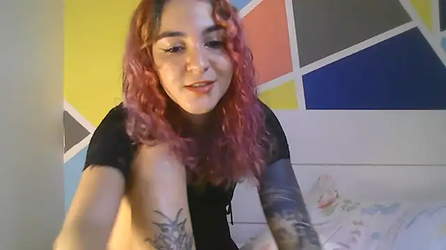 Snapshot of peetitefairy chatting on 05-02-26, 04:06 peetitefairy online show from 05-02-26, 04:06