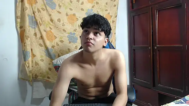 alice julls online show from 07-10-26, 05:23