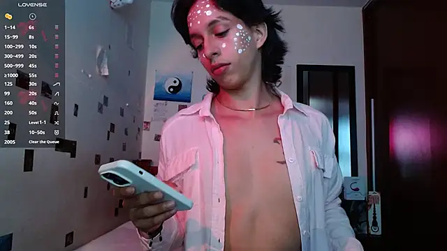 DannyPhantom555 online show from 10-29-25, 06:53