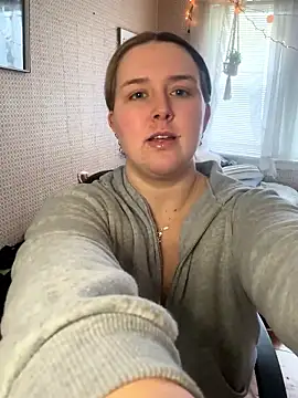 Snapshot of goddesskass chatting on 01-15-26, 04:55 goddesskass online show from 01-15-26, 04:55