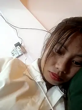 Snapshot of Dung-Thao19 chatting on 09-10-25, 05:13 Dung-Thao19 online show from 09-10-25, 05:13