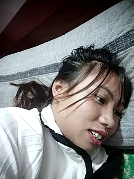 Snapshot of Dung-Thao19 chatting on 09-24-25, 03:54 Dung-Thao19 online show from 09-24-25, 03:54