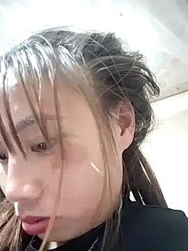 Snapshot of Dung-Thao19 chatting on 10-16-25, 10:49 Dung-Thao19 online show from 10-16-25, 10:49