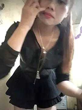 Snapshot of Dung-Thao19 chatting on 10-29-25, 01:52 Dung-Thao19 online show from 10-29-25, 01:52