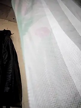 Snapshot of Dung-Thao19 chatting on 11-06-25, 10:54 Dung-Thao19 online show from 11-06-25, 10:54