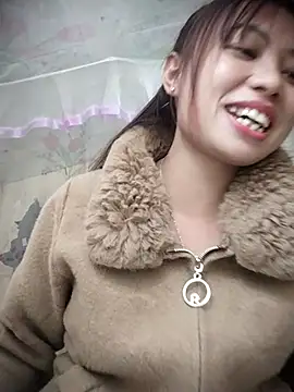 Snapshot of Dung-Thao19 chatting on 11-26-25, 12:39 Dung-Thao19 online show from 11-26-25, 12:39