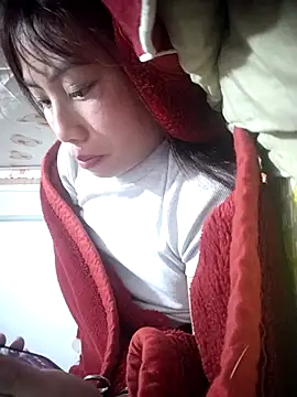 Snapshot of Dung-Thao19 chatting on 12-02-25, 01:44 Dung-Thao19 online show from 12-02-25, 01:44