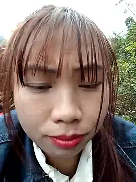 Snapshot of Dung-Thao19 chatting on 12-14-25, 04:51 Dung-Thao19 online show from 12-14-25, 04:51