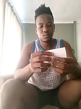 Snapshot of khwezi6969 chatting on 10-17-25, 09:12 khwezi6969 online show from 10-17-25, 09:12