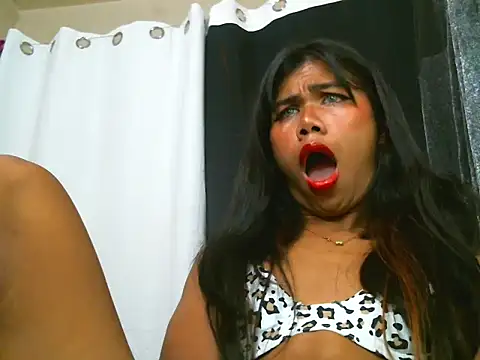 Snapshot of alezandraxx chatting on 10-01-25, 12:33 alezandraxx online show from 10-01-25, 12:33