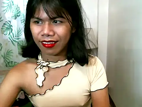 Snapshot of alezandraxx chatting on 12-14-25, 11:53 alezandraxx online show from 12-14-25, 11:53