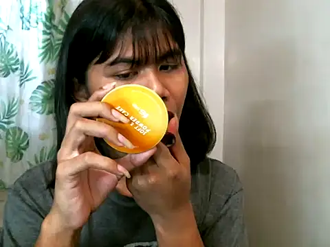 Snapshot of alezandraxx chatting on 12-16-25, 01:32 alezandraxx online show from 12-16-25, 01:32