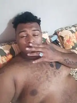 Snapshot of Mrdot22cm chatting on 11-07-25, 01:00 Mrdot22cm online show from 11-07-25, 01:00