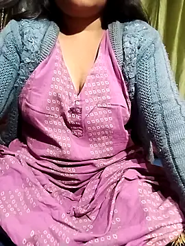 Snapshot of BOBITA_1 chatting on 12-15-25, 01:21 BOBITA 1 online show from 12-15-25, 01:21